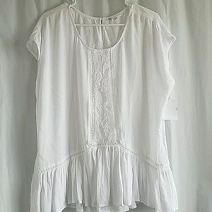 DR2 Daniel rainn white blouse